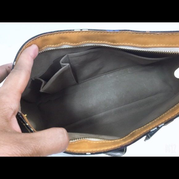 SOLD--100% Authentic Louis Vuitton Lodge GM - Picture 2 of 8